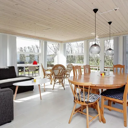 Two-bedroom Holiday In 4 度假居 Vinderup