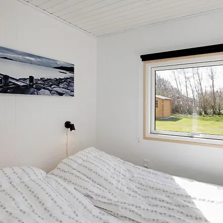 Two-bedroom Holiday In 4 * Vinderup